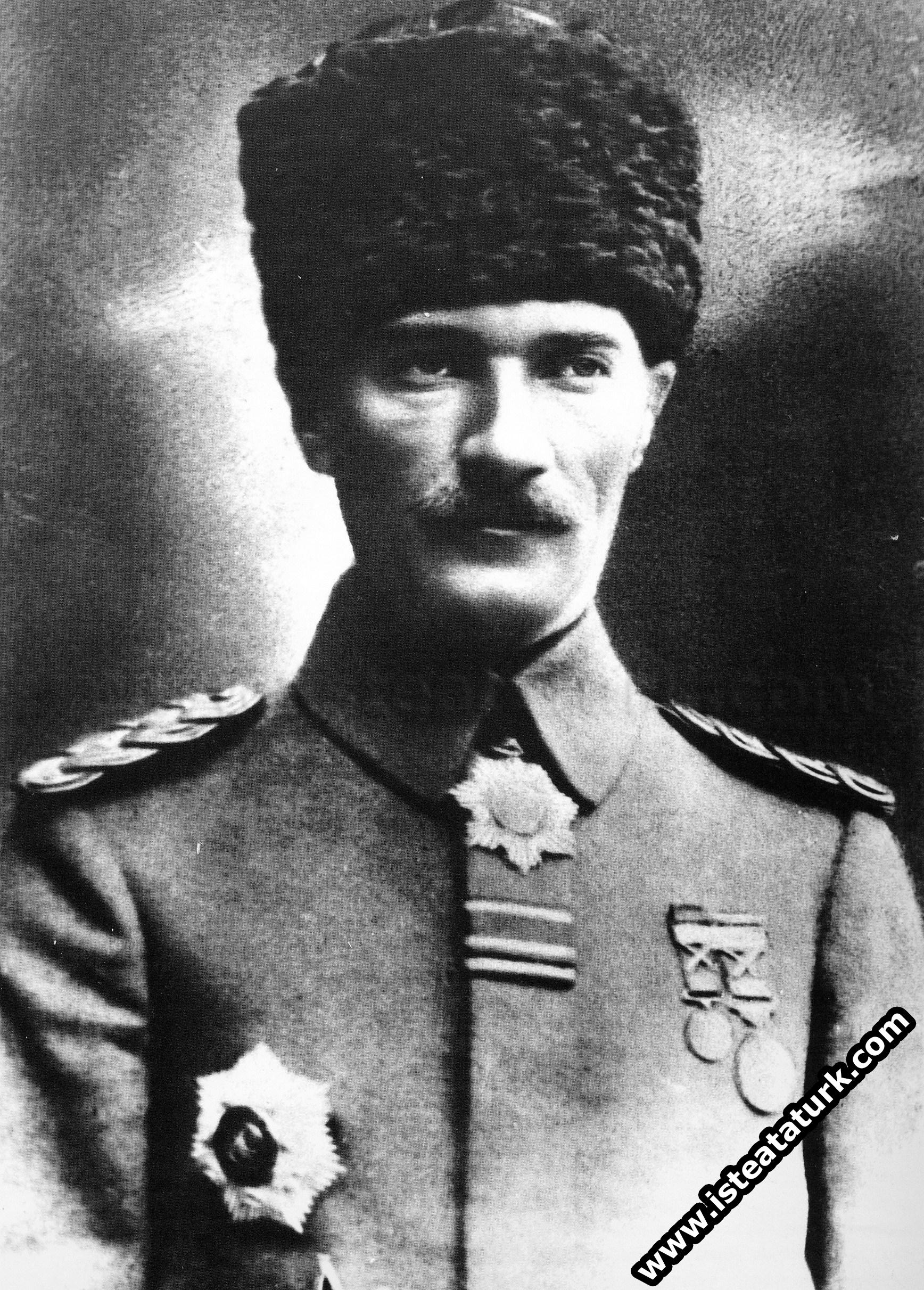 Mustafa Kemal'in Tuğgeneralliğe terfi etmesi. (0...