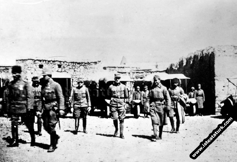 II.Ordu Komutanı Tümgeneral Mustafa Kemal Diyarb...