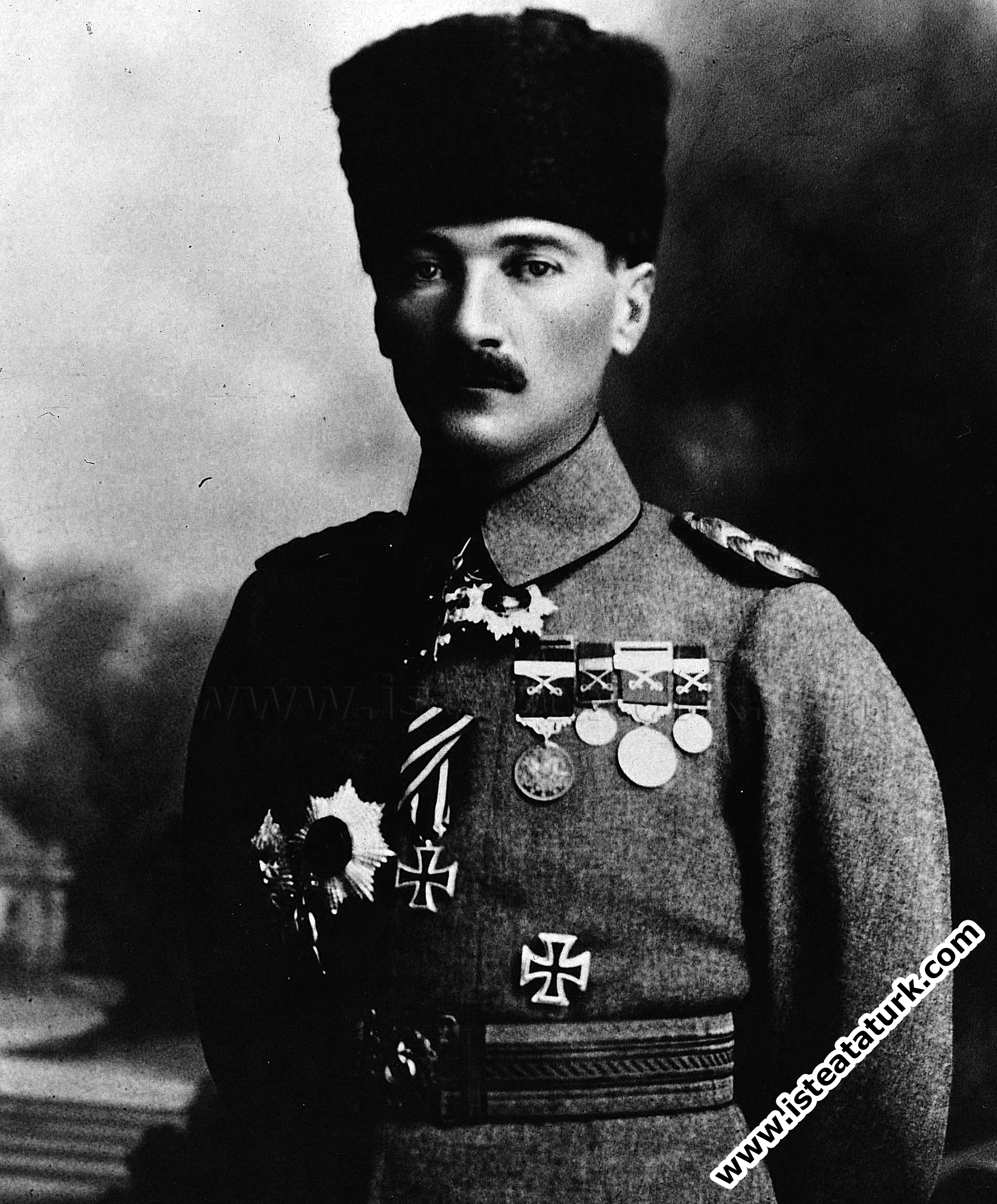 Tuğgeneral Mustafa Kemal. (1918)...