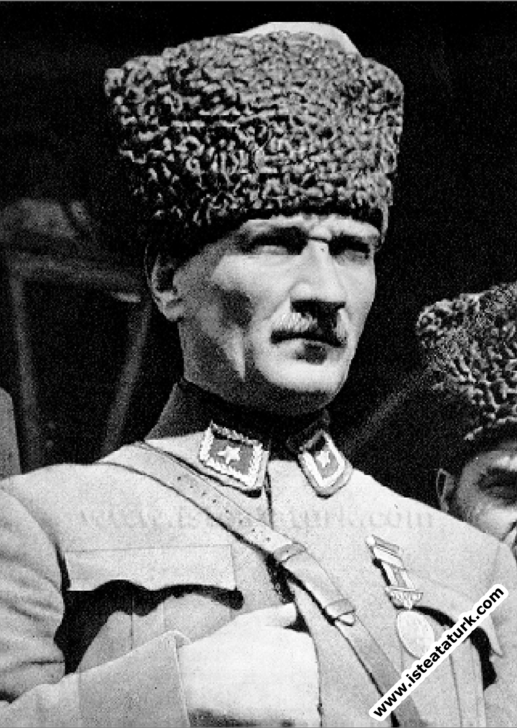 Başkomutan Mustafa Kemal Paşa İzmit'te. (18.06....