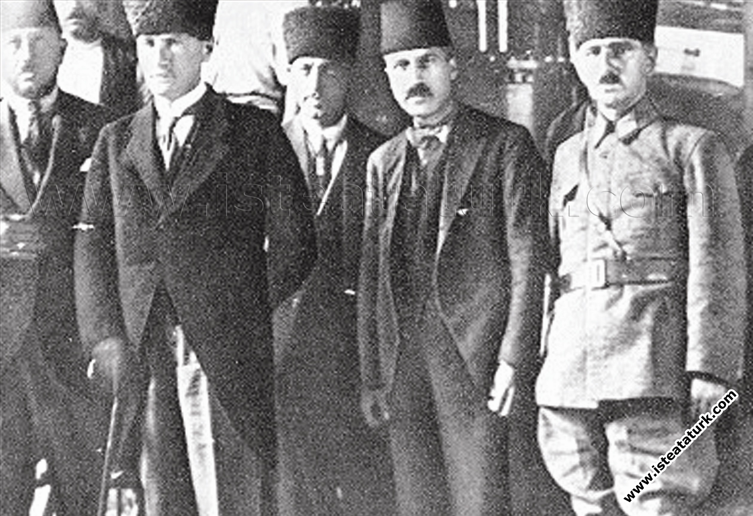 Başkomutan Mustafa Kemal, Adapazarı'nda. (19.06....