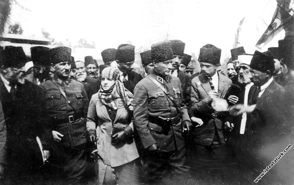 Gazi Mustafa Kemal Paşa, Adana'dan Mersin’e gid...