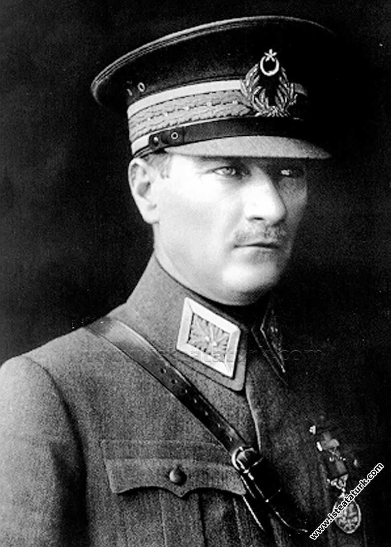 Gazi Mustafa Kemal Paşa, Ankara. (30.08.1923)...