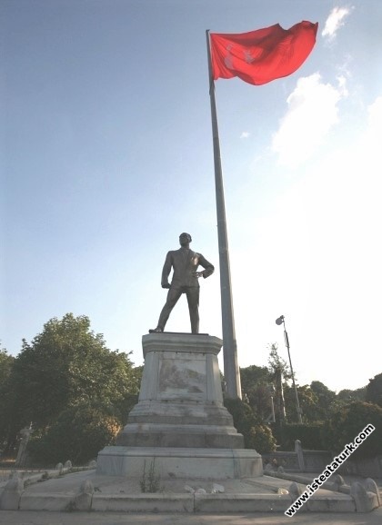 Sarayburnu Atatürk Anıtı