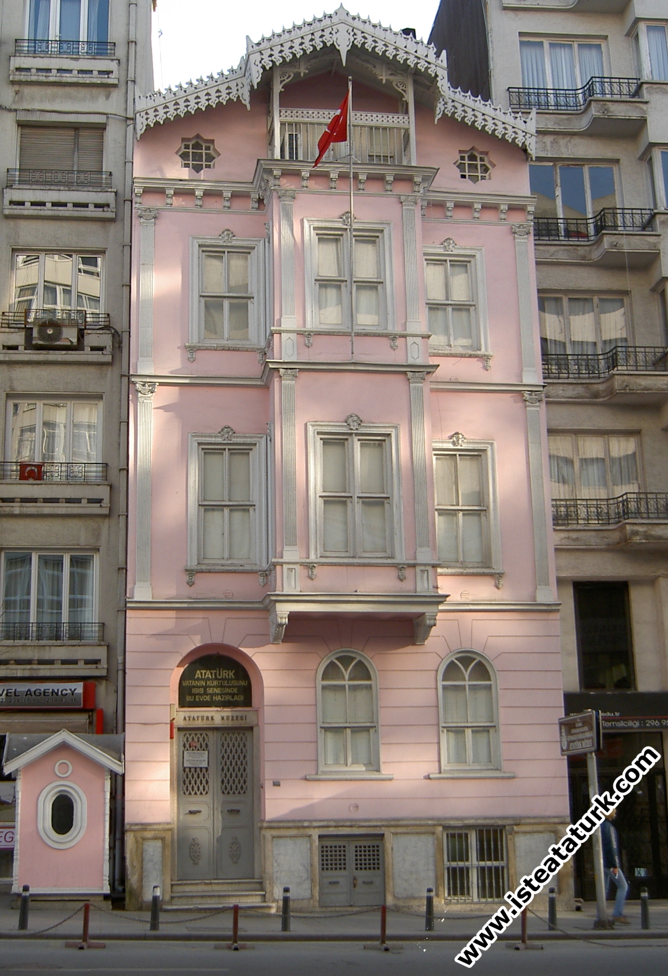 İstanbul Şişli'de Atatürk Evi (İnkılap Müzesi) İşte