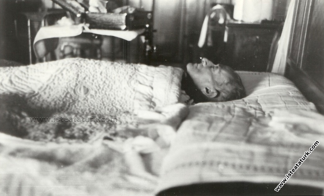 Ulu Önder Atatürk'ün Hastalığı, Son Günleri ve Ölümü. (10.11.1938)