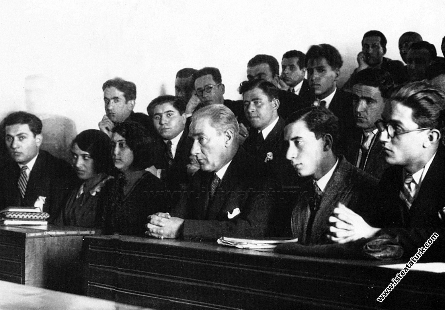 Atatürk'ün Eğitim ve Üniversitelere Bakış Açısı