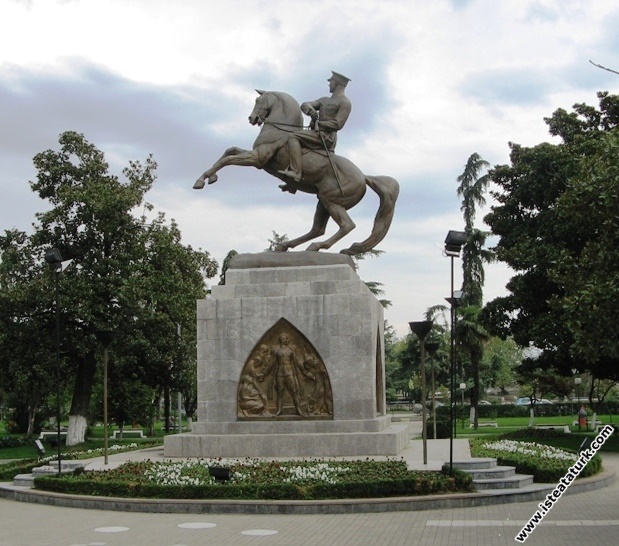 Atatürk Heykeli, Samsun