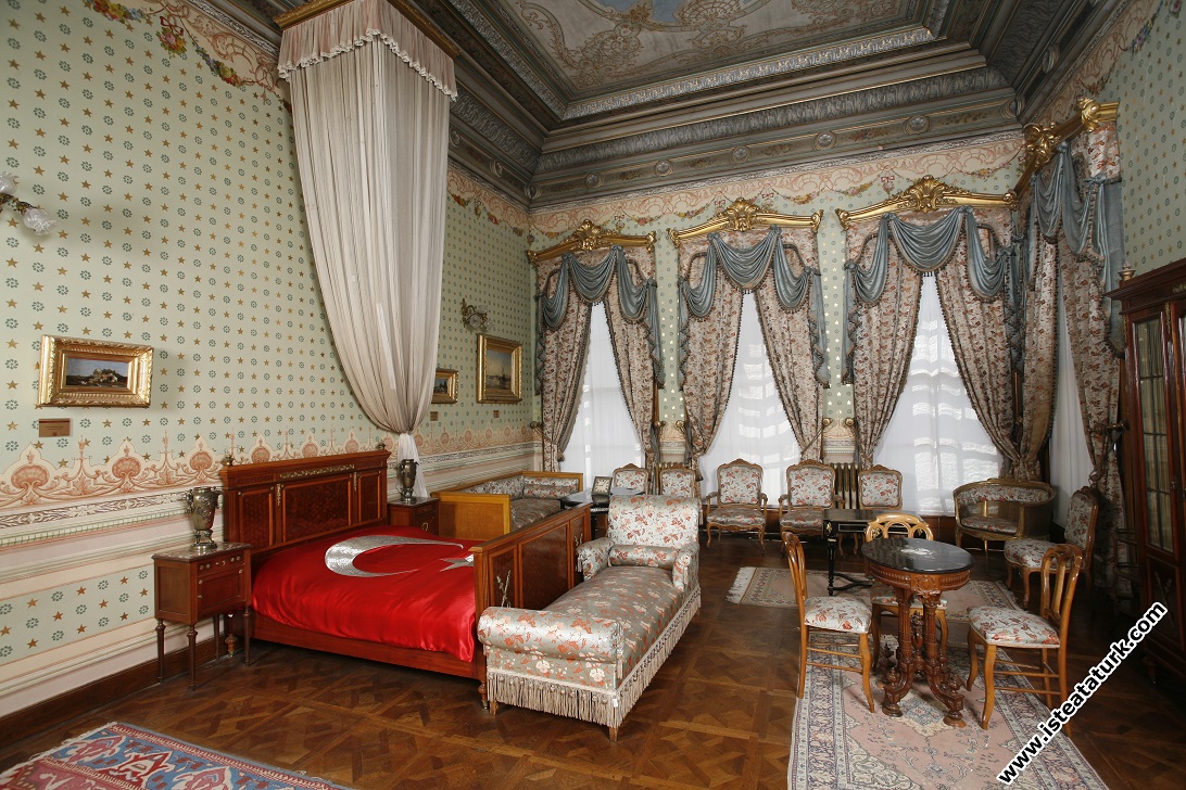 Dolmabahçe Sarayı Atatürk Odası
