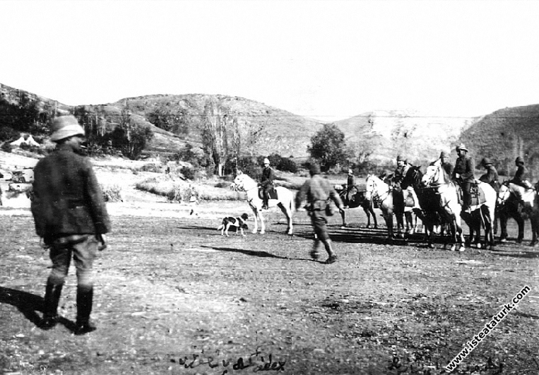 XVI. Kolordu Komutanı Tümgeneral Mustafa Kemal, Bitlis'te. (03.1916)