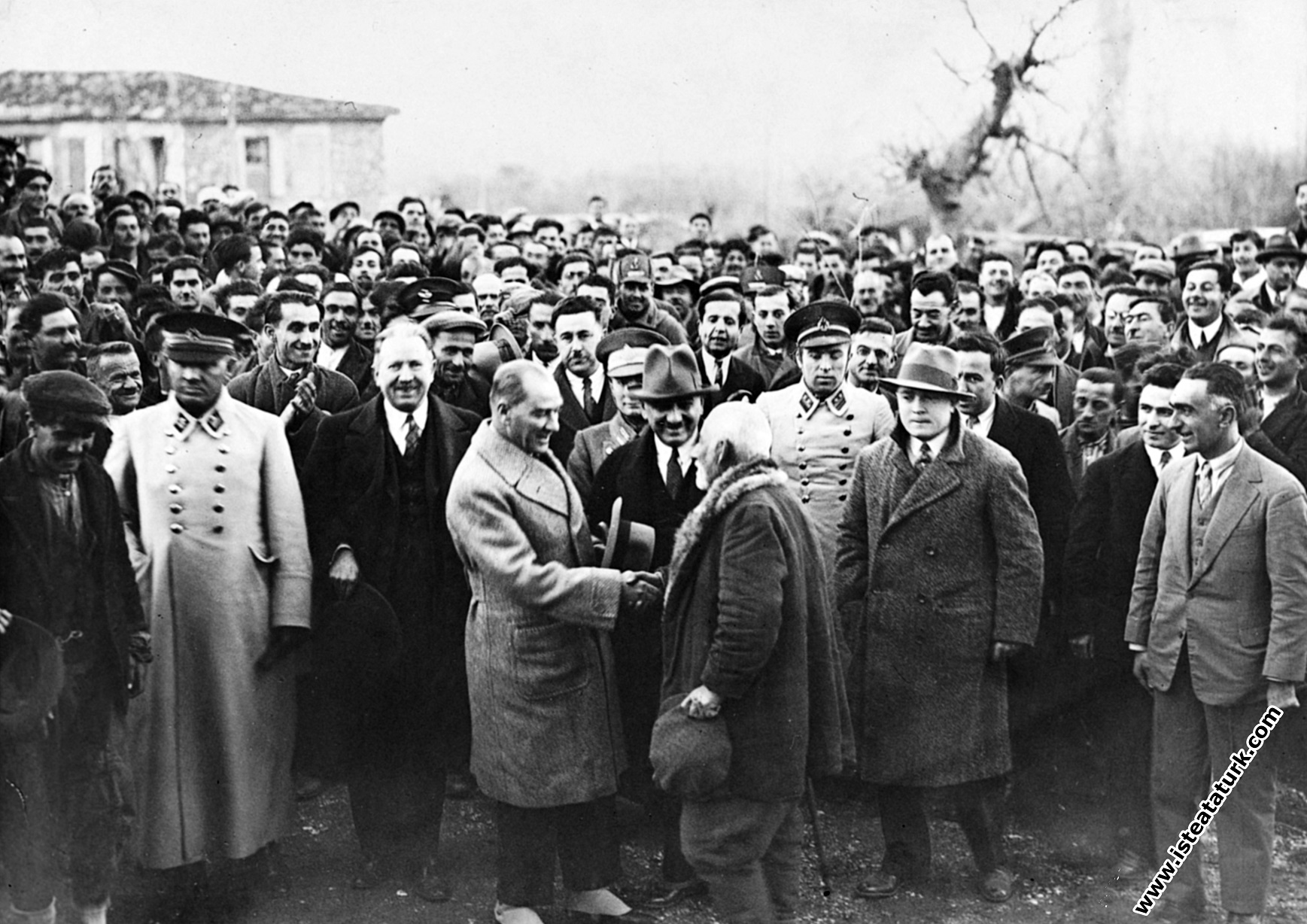 Cumhurbaşkanı Mustafa Kemal Atatürk, İzmir Kem...