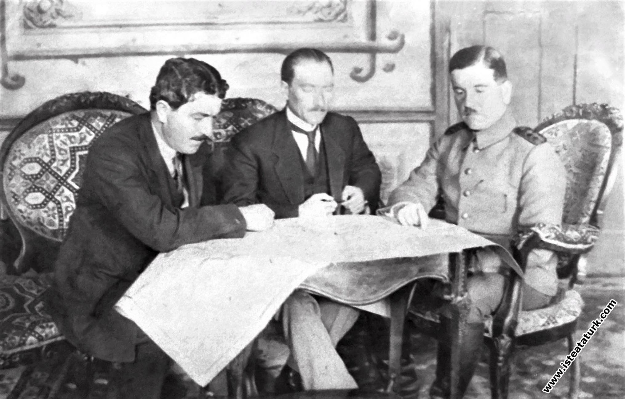 Mustafa Kemal Paşa, H.Rauf Orbay ve General Ali F...