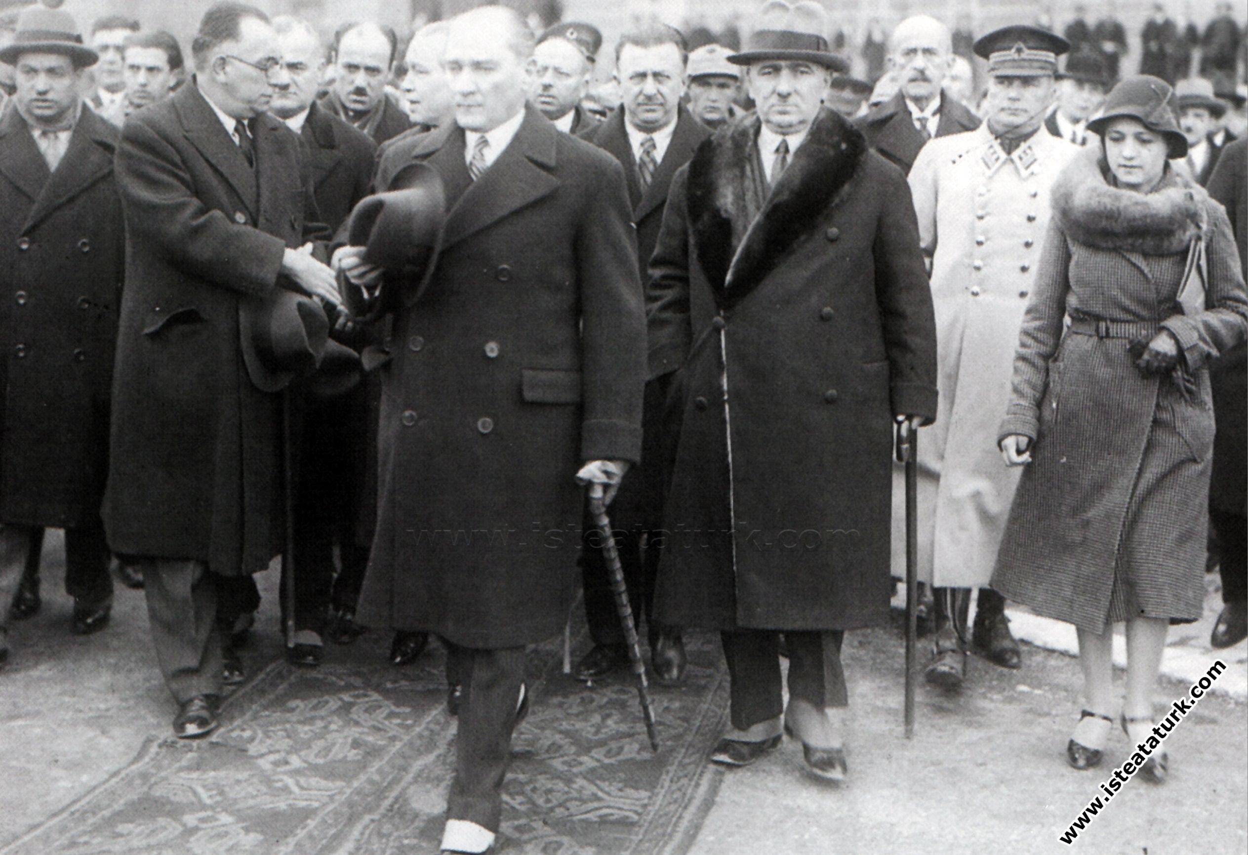 Atatürk'ün İstanbul'da karşılanması. (12.01.1932)