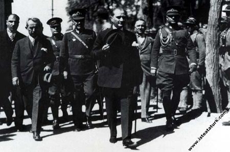 Mustafa Kemal Atatürk Başbakan İnönü, Genelku...