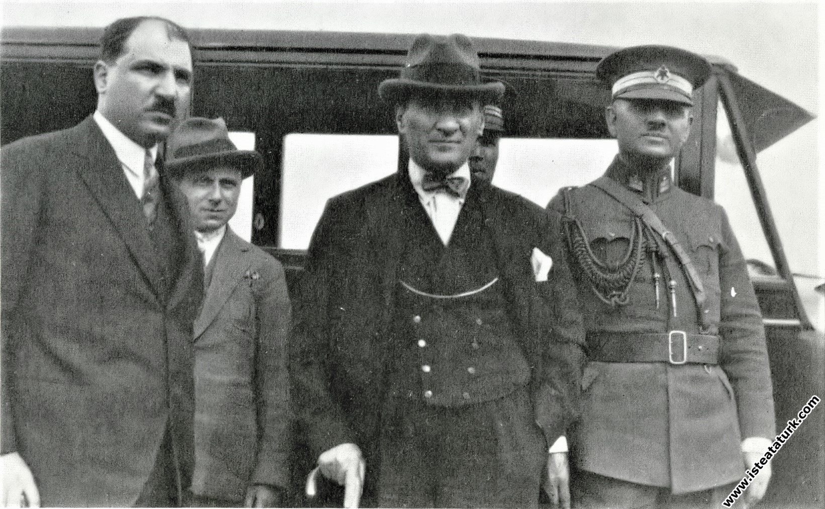 Mustafa Kemal Atatürk Milli Eğitim Bakanı Musta...