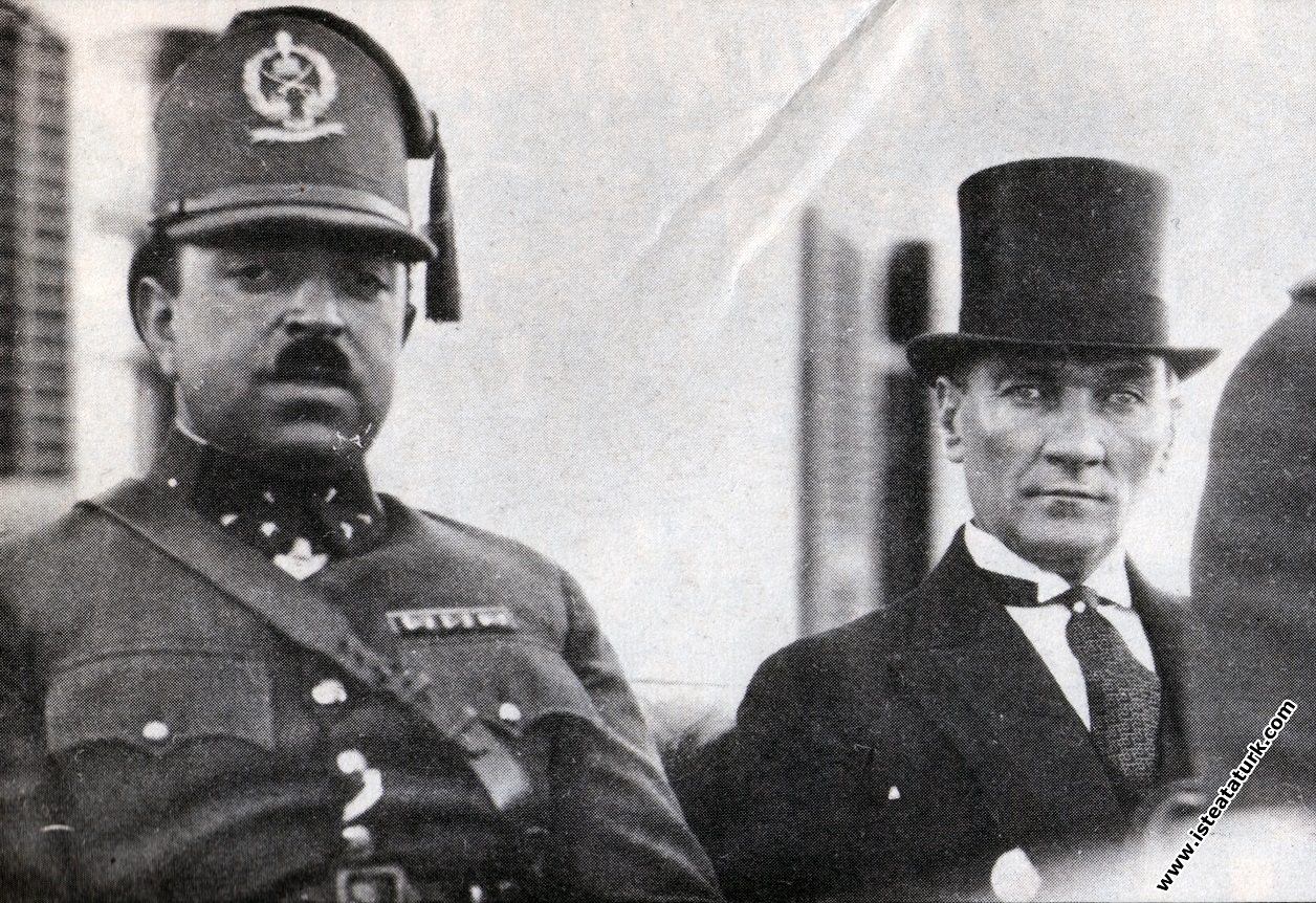 Mustafa Kemal Atatürk Afganistan Kralı Amanullah...