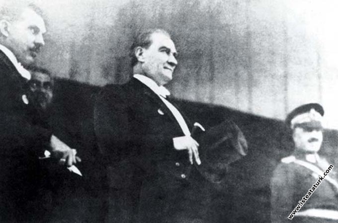 Mustafa Kemal Atatürk Cumhuriyet Bayramı'nda şe...
