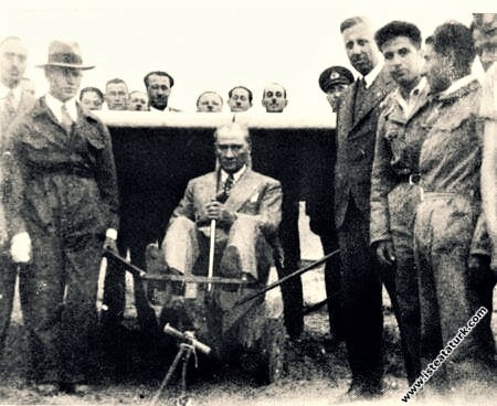 Mustafa Kemal Atatürk Ankara Etimesgut Havaalanı...