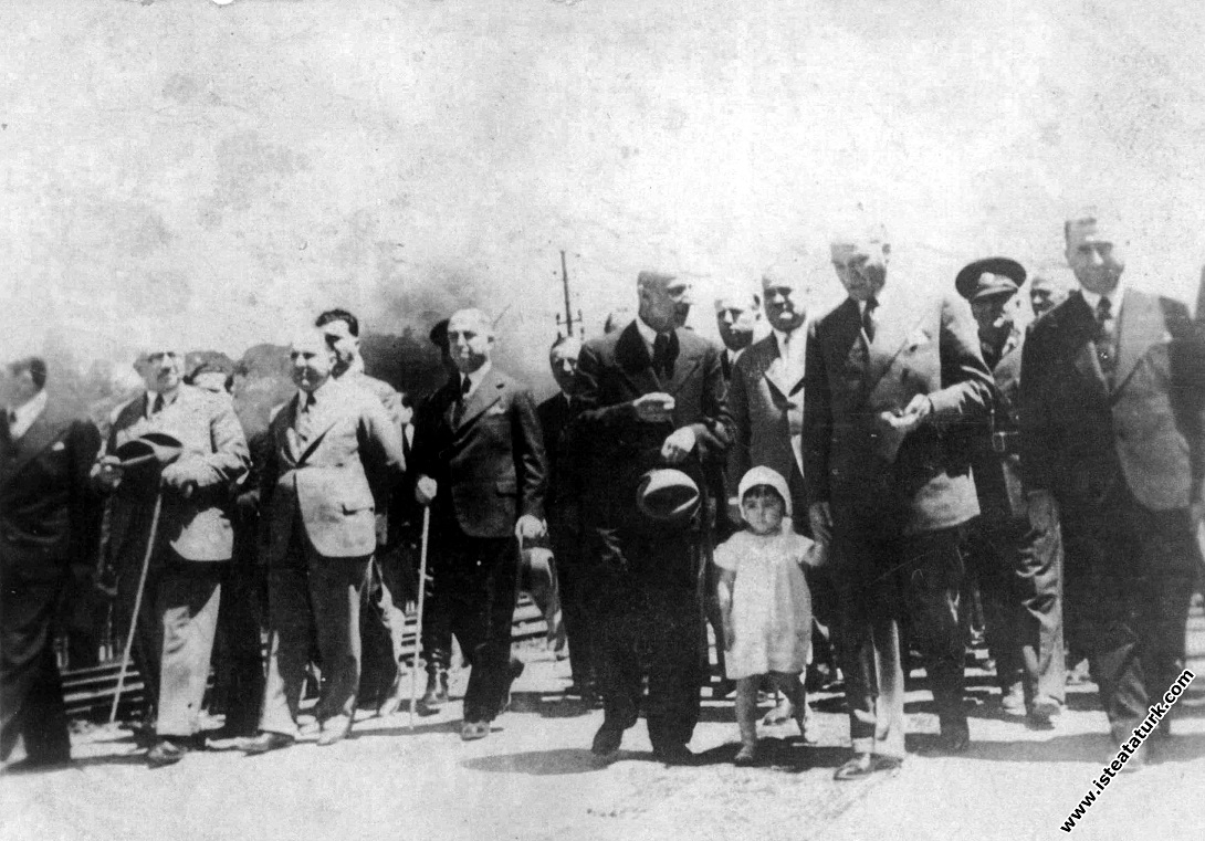 Mustafa Kemal Atatürk'ün Haydarpaşa Garı'nda k...