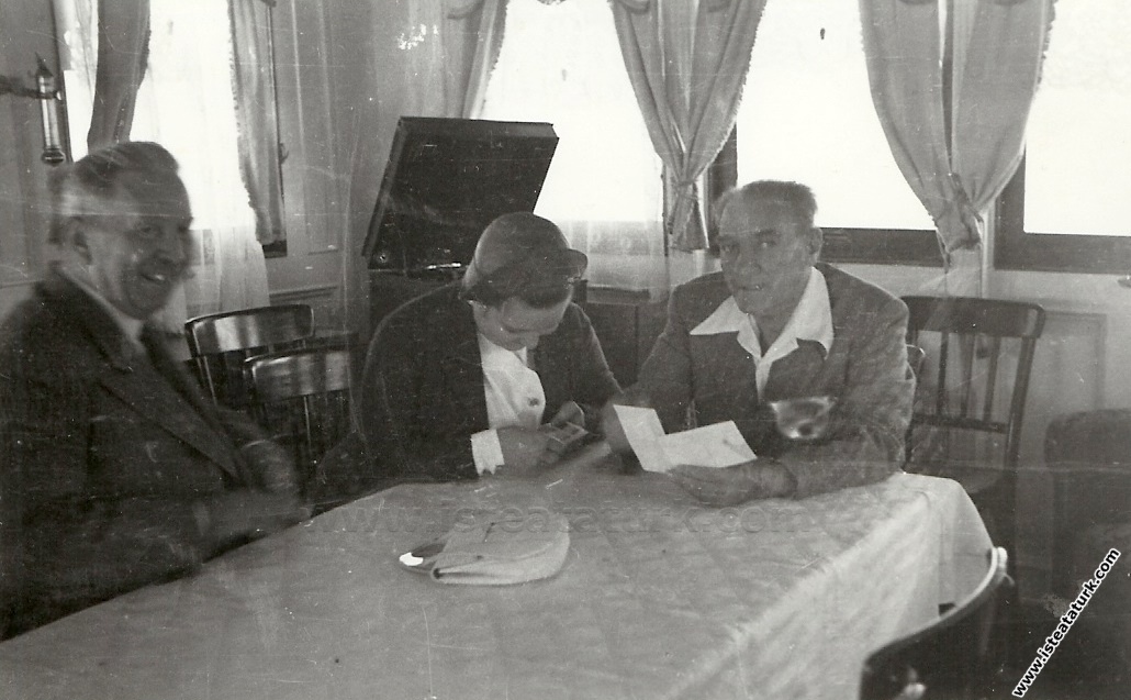 Mustafa Kemal Atatürk Ertuğrul Yatı'nda, Afet �...