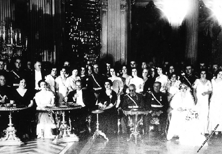 Mustafa Kemal Atatürk Manevi kızı Rukiye'nin Dolma...
