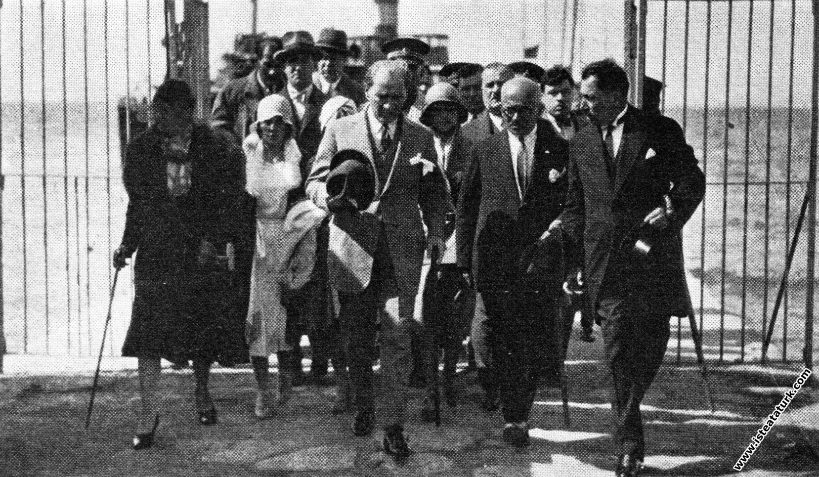 Mustafa Kemal Atatürk'ün Yalova'ya gelişi. (30.06....