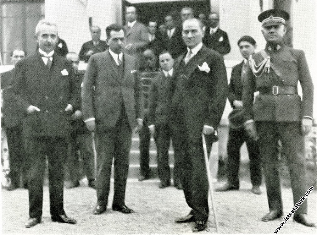 Mustafa Kemal Atatürk Gazi Orman Çiftliği'nin kuruluş yıldönümünde. (05.05.1929)