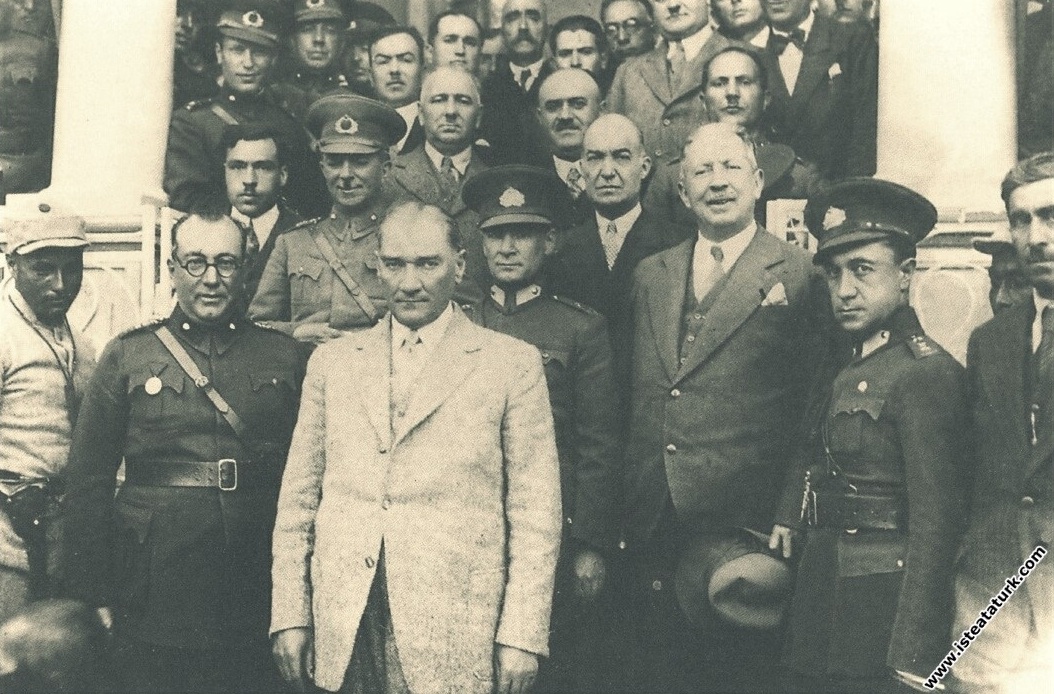 Mustafa Kemal Atatürk'ün Reşadiye Tayyare Alay ...