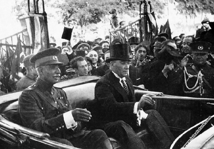 Mustafa Kemal Atatürk İran Şah'ı Pehlevi ile  ...
