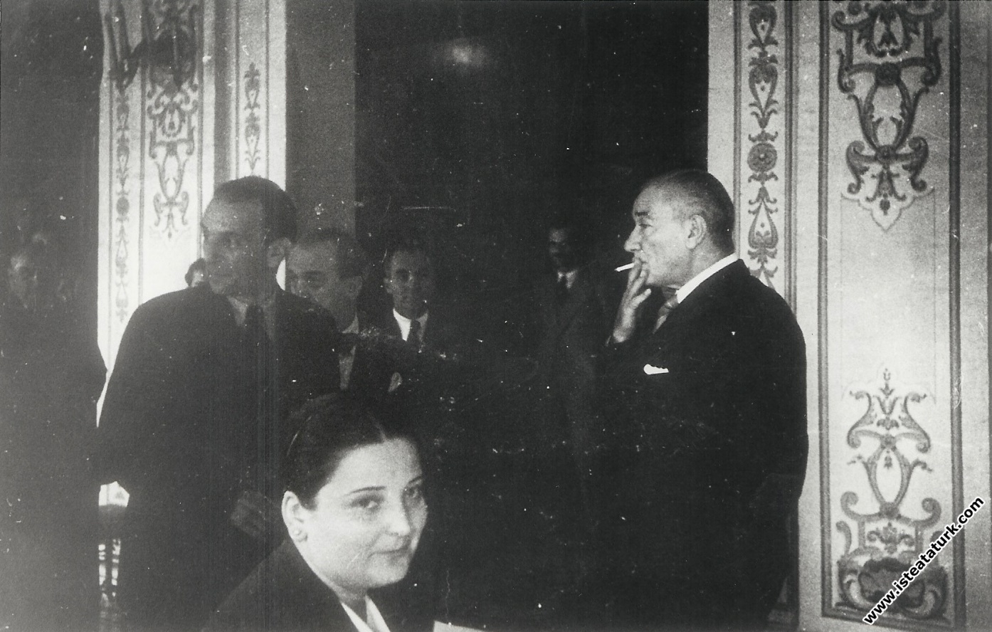 Mustafa Kemal Atatürk Dolmabahçe Sarayı'nda III...
