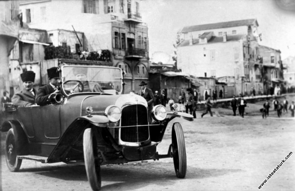 Ankara'ya gelişinde. (27.12.1919)