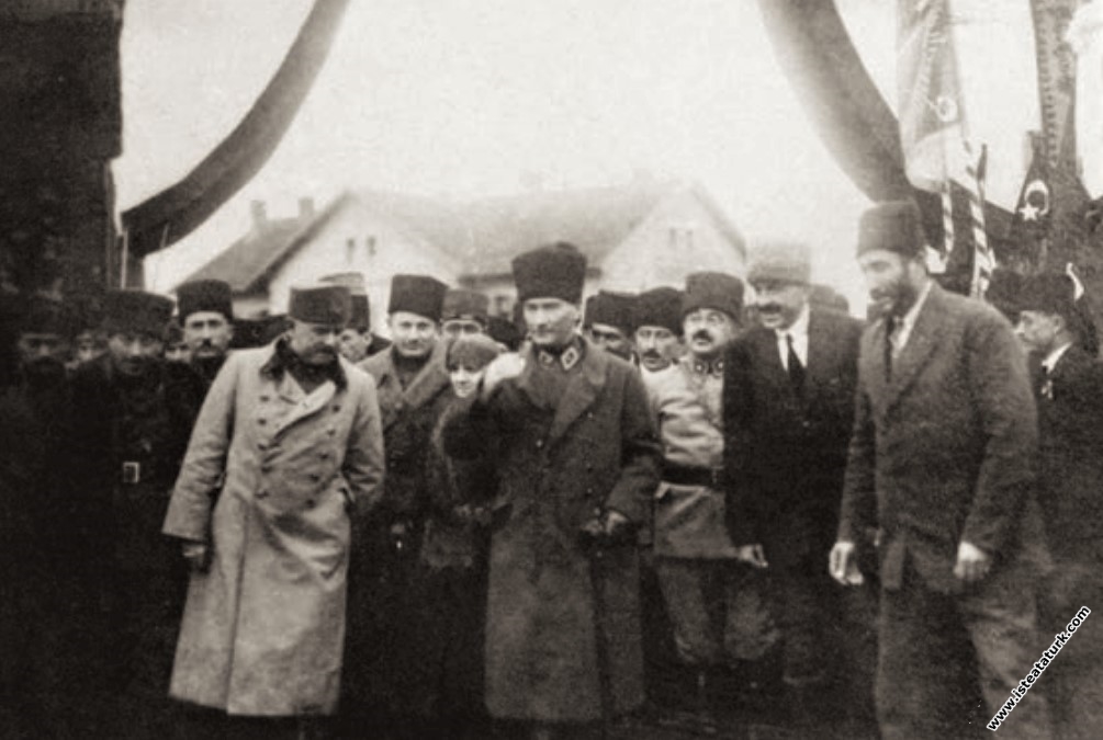 Başkomutan Mustafa Kemal Paşa'nın Balıkesir'e ...