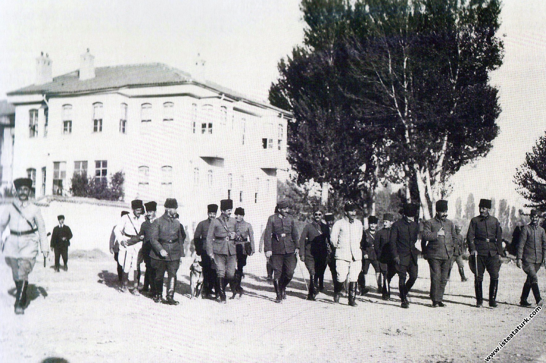 Başkomutan Mustafa Kemal'in, Akşehir karargaha gelişi. (23.07.1922)