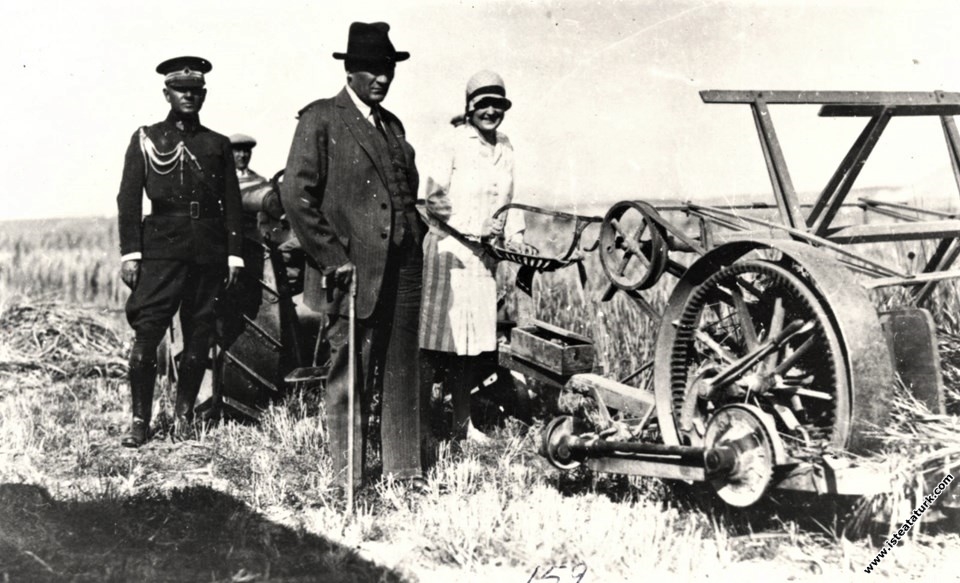 Mustafa Kemal Atatürk Gazi Orman Çiftliği'nde. (04.07.1929)