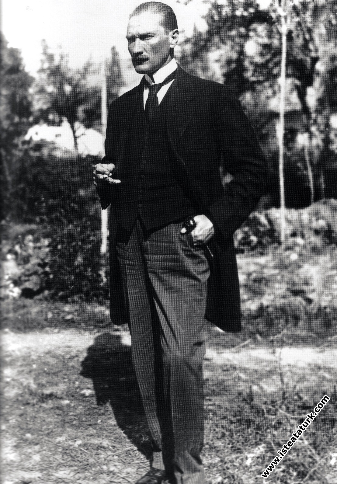 Mustafa Kemal Erzurum Kongresi günlerinde. (09.07.1919)
