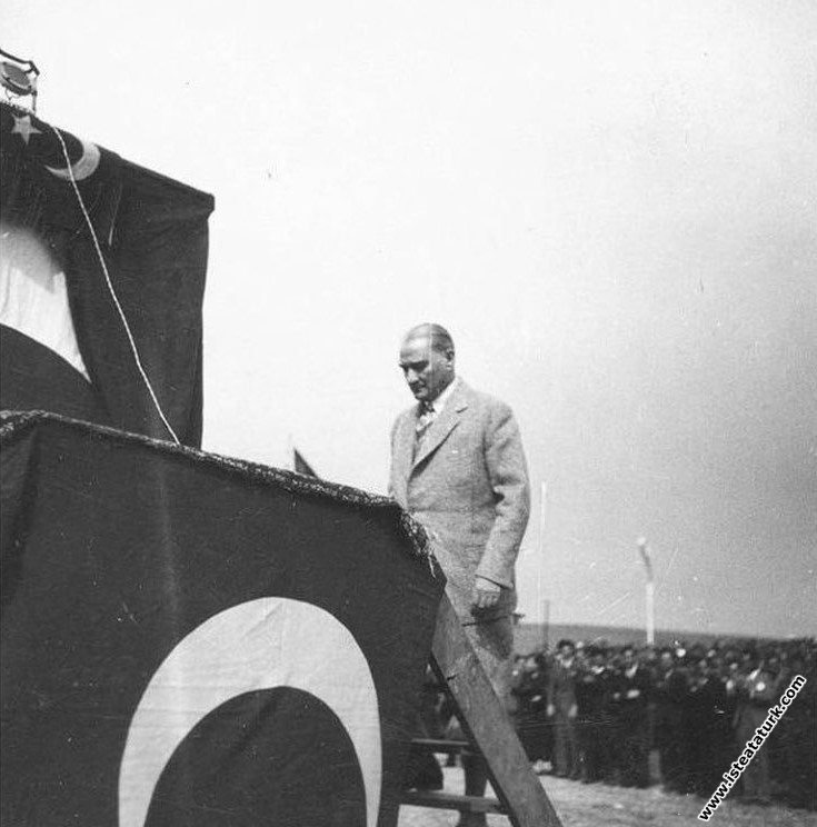 Mustafa Kemal Atatürk, Türk Kuşu’nun açılı...