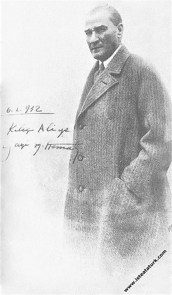 Atatürk'ün, 6 Ocak 1932 tarihinde imzalayarak K�...