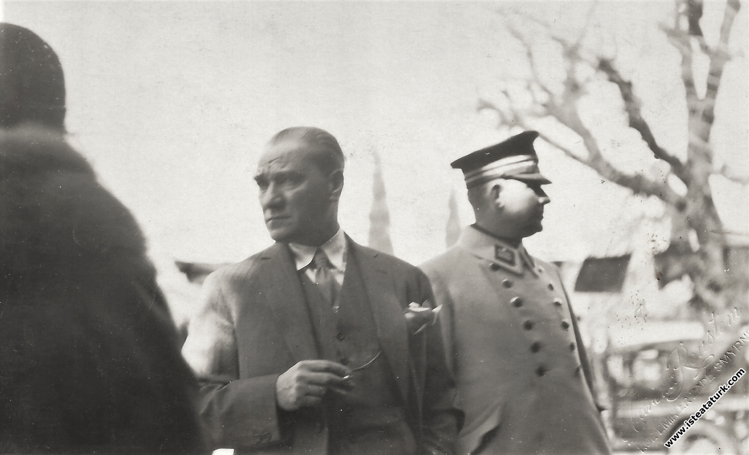 Gazi Mustafa Kemal Paşa İzmir'de. (05.03.1930)...