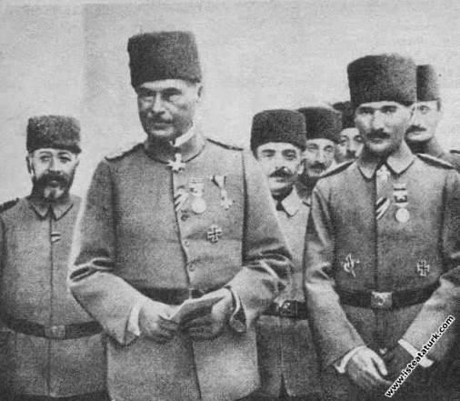 Mustafa Kemal, Alman Mareşali Liman Von Sanders i...