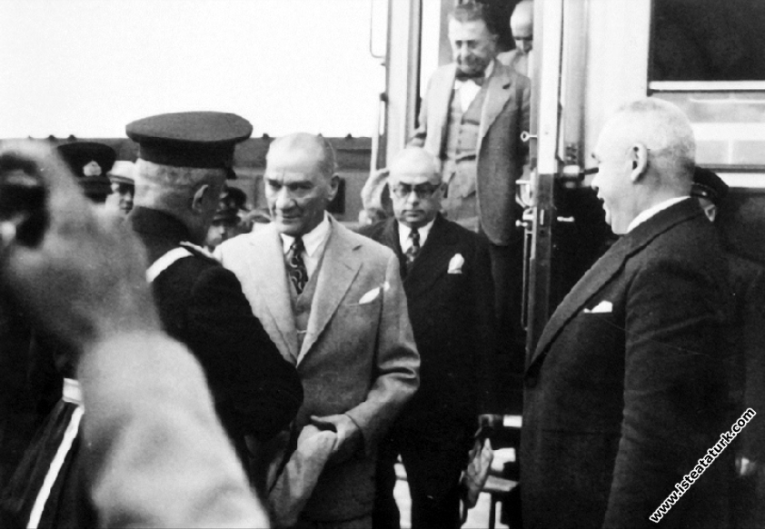 Mustafa Kemal Atatürk'ün Malatya Gezisi. (14.11.1937)