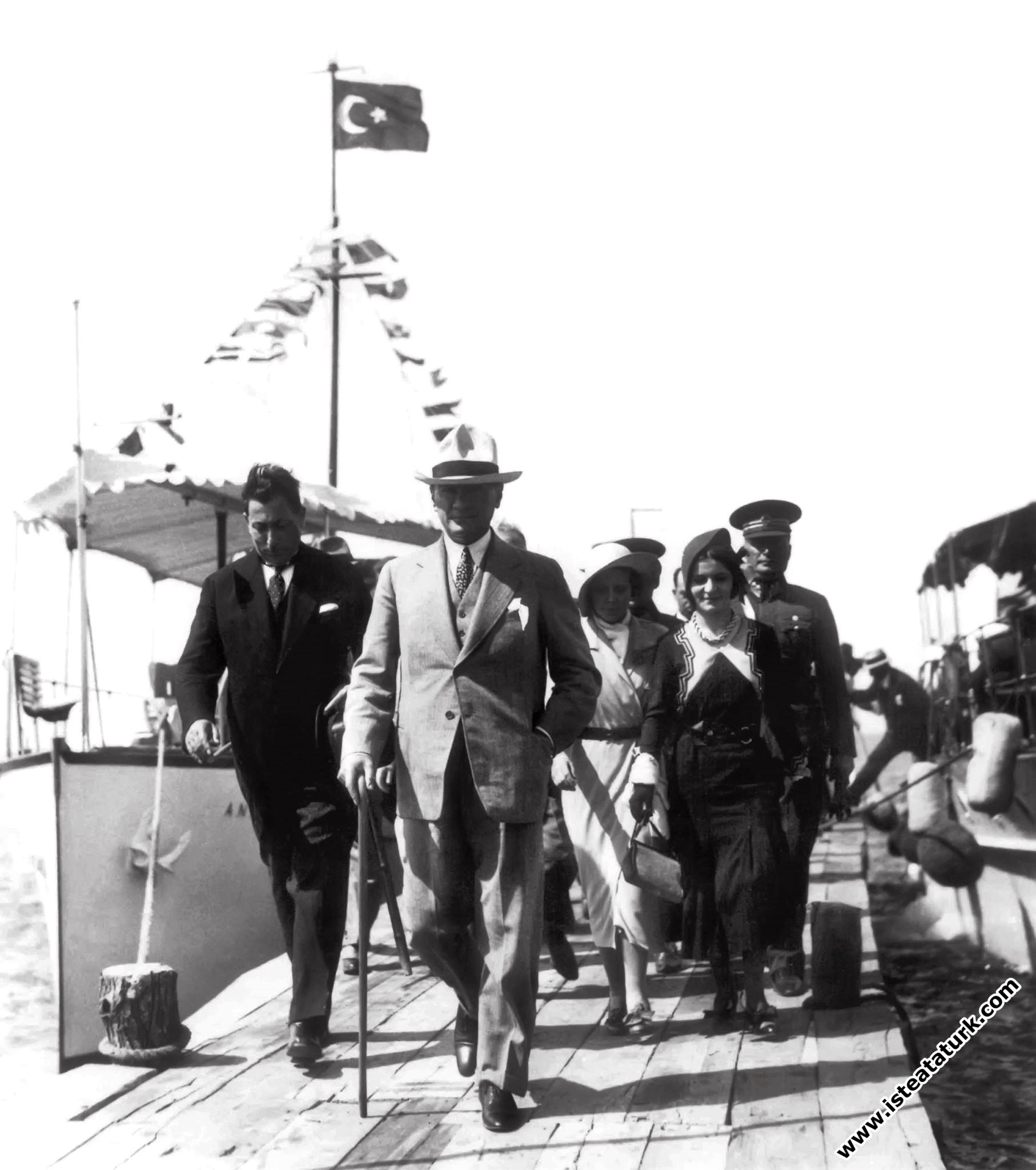 Mustafa Kemal Atatürk, Baltacı Çiftliği iskele...