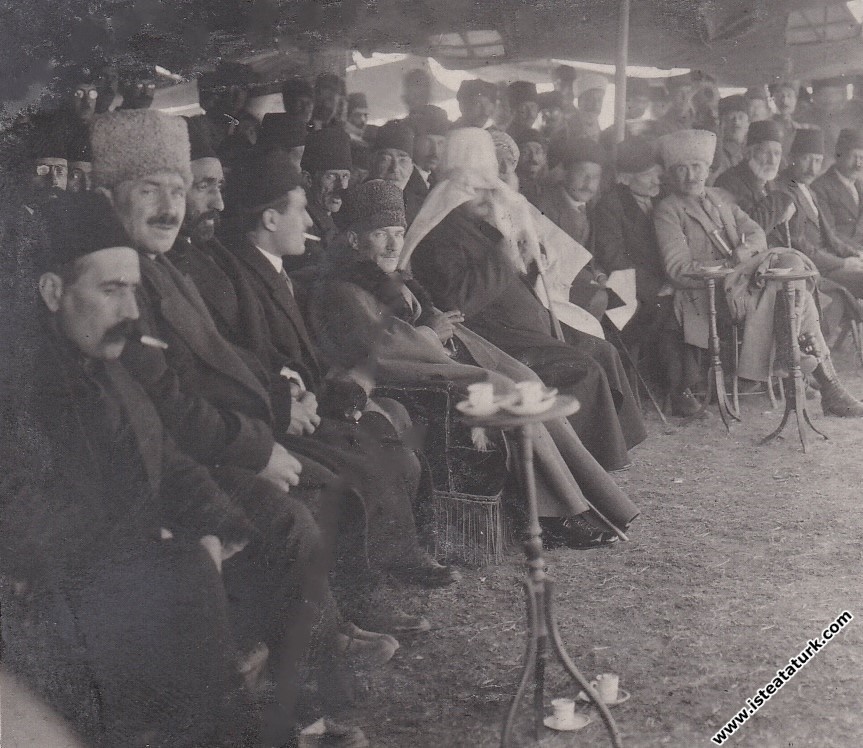 Ankara'da Nevruz Bayramı’nda. (03.1921)...