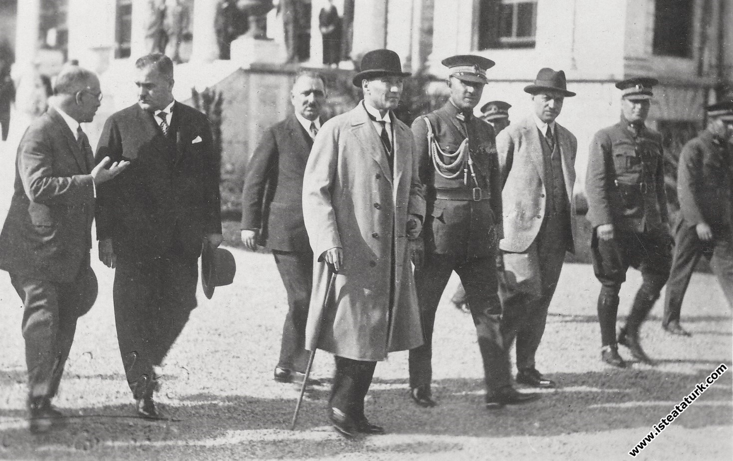 Mustafa Kemal Atatürk Dolmabahçe Sarayı'nda. (15.09.1931)