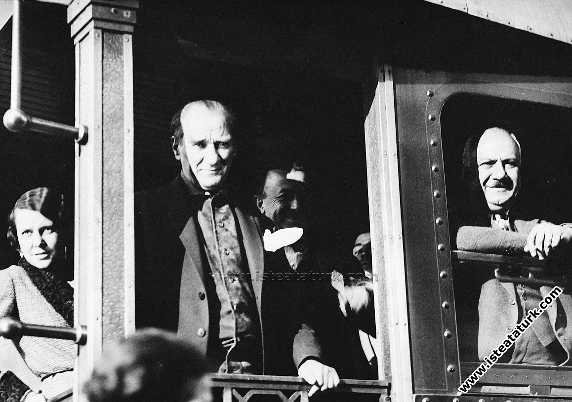 Mustafa Kemal Büyük Yurt Gezisine çıkışı, Ankara'dan Kayseri'ye hareketi. (18 Kasım 1930)