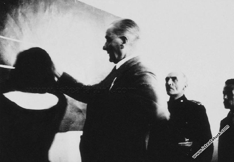 Sivas Lisesi'nde geometri dersinde. (13 Kasım 1937)