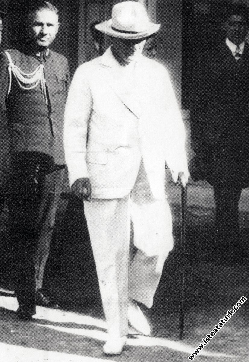 Mustafa Kemal Atatürk İstanbul'da. (15 Eylül 1936)