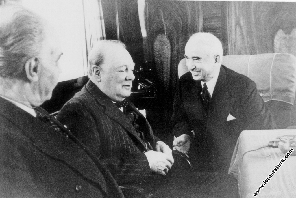 Türkiye Cumhurbaşkanı İsmet İnönü ile İngiltere Başbakanı Winston Churchill'in Adana'daki buluşmaları 30 Ocak - 1 Şubat 1943