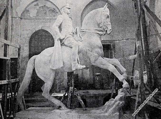 Zonguldak Atlı Atatürk Anıtının yapım aşamasından bir görüntü